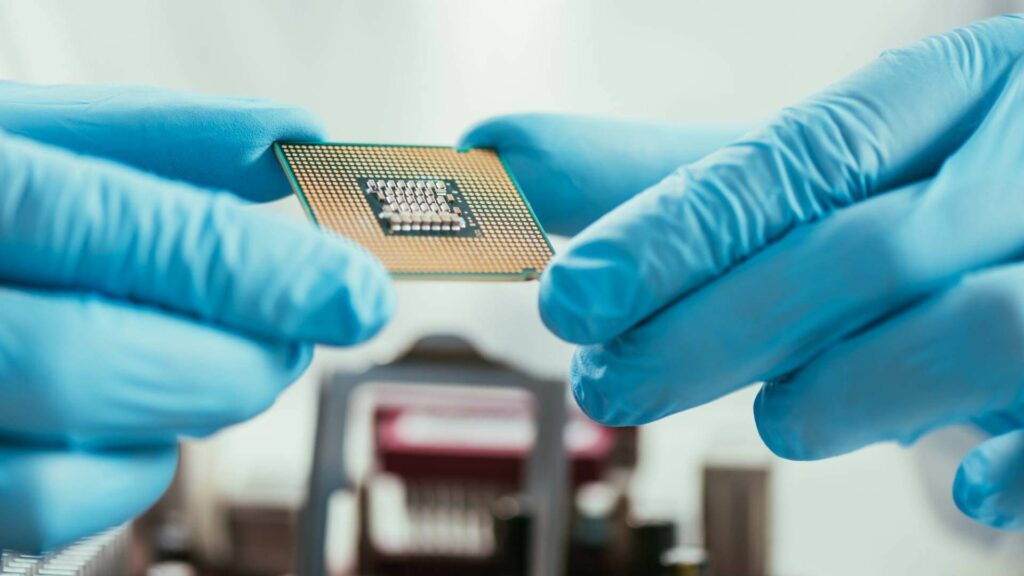 U.S. and Asia Semiconductor Chip Manufacturing Challenges